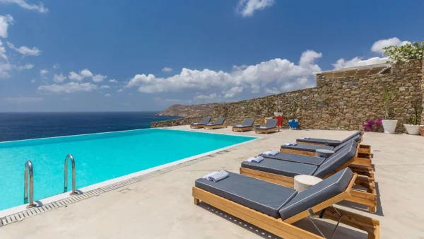 Nouvelle - Vue de la piscine sur la mer - Location de villa de vacances de luxe - Mykonos