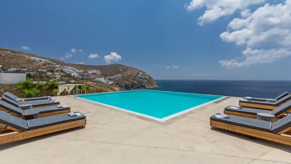 Nouvelle - Vue de la piscine sur la mer - Location de villa de vacances de luxe - Mykonos