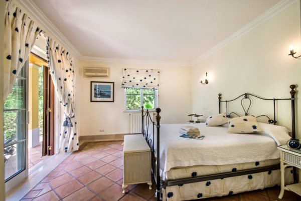 Portugal, Algarve, Quinta do Lago, Location Maison Piscine - Onoliving