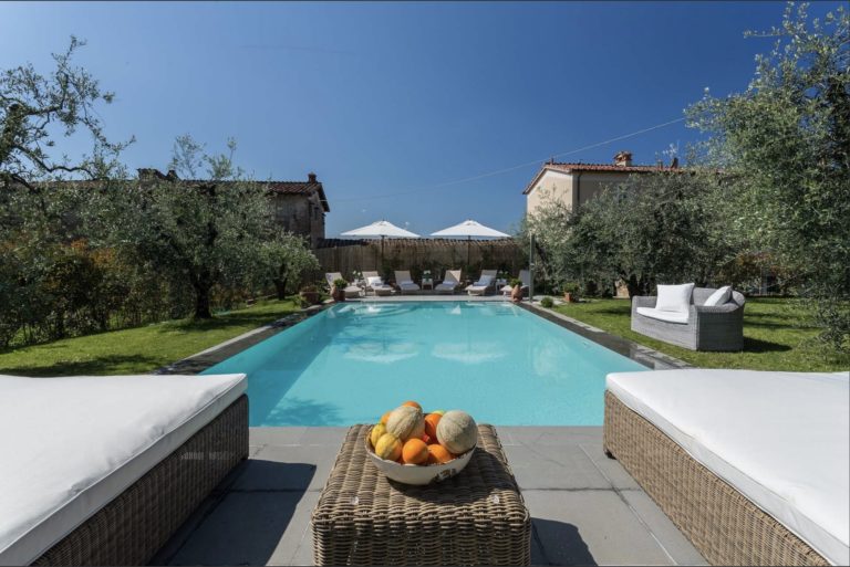 Villa ElisaToscaneLucca Location Maison de VacancesOnoliving Villa ElisaToscaneLucca Location Maison de VacancesOnoliving