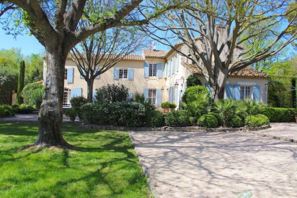 Location Maison de Vacances-Mas Henriette- Onoliving-Provence-Boulbon-France