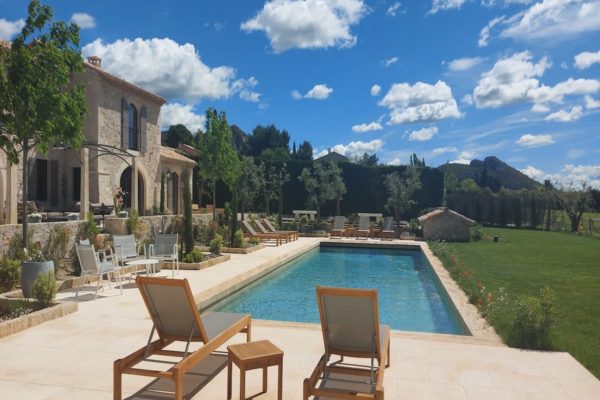 Location Maison de Vacances-Mas Mangue-Onoliving-Provence-Maussane-France