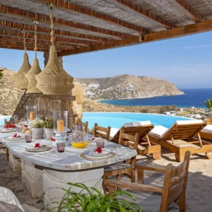 The Artist Retreat - Vue des espaces extérieurs de cette villa de charme, à Mykonos, dans les Cyclades