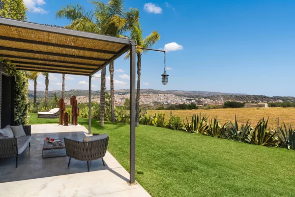 Vue sur la terrasse et le paysage de Villa Anabela - Location de villa en Sicle